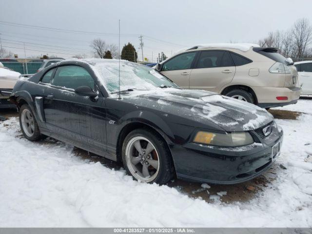  Salvage Ford Mustang