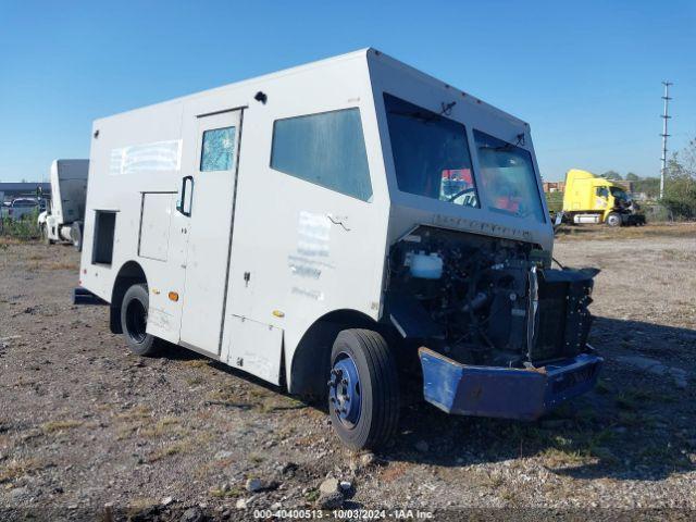  Salvage Freightliner Mt45g