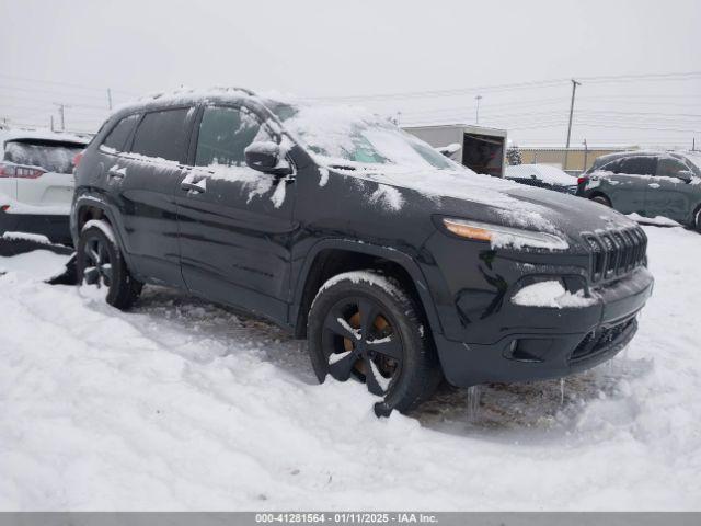  Salvage Jeep Cherokee