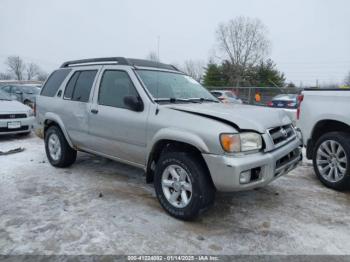  Salvage Nissan Pathfinder