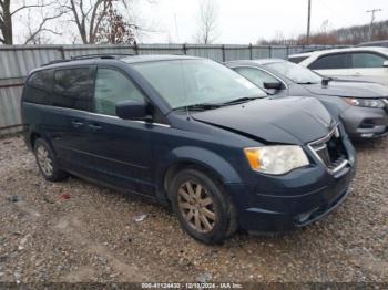  Salvage Chrysler Town & Country