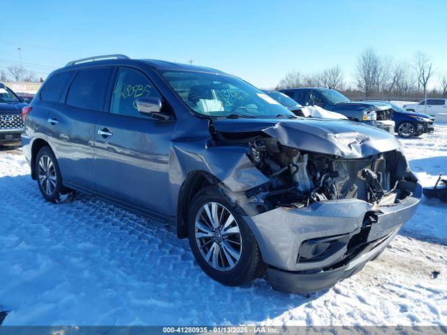  Salvage Nissan Pathfinder