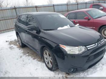  Salvage Mitsubishi Outlander