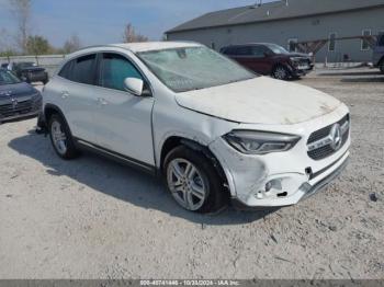  Salvage Mercedes-Benz GLA