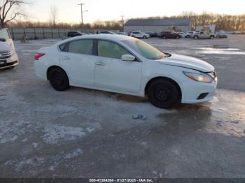  Salvage Nissan Altima