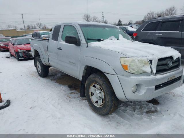  Salvage Toyota Tacoma