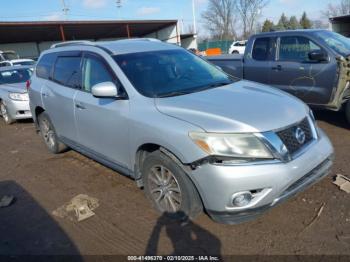  Salvage Nissan Pathfinder