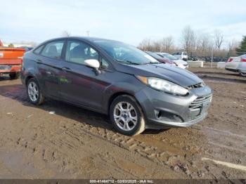  Salvage Ford Fiesta