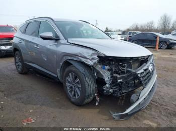  Salvage Hyundai TUCSON