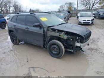  Salvage Jeep Cherokee