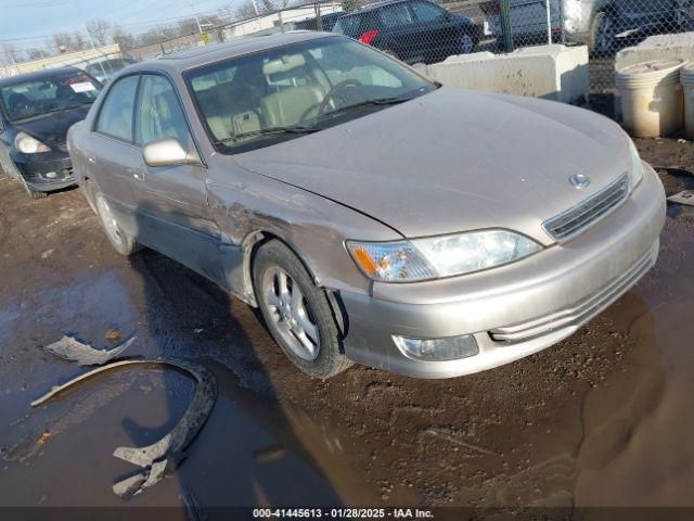  Salvage Lexus Es