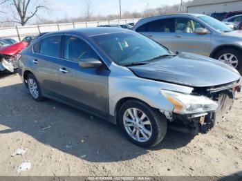  Salvage Nissan Altima