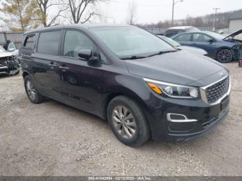  Salvage Kia Sedona