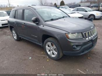  Salvage Jeep Compass