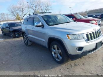  Salvage Jeep Grand Cherokee