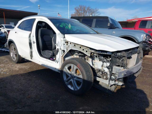  Salvage Mercedes-Benz GLA