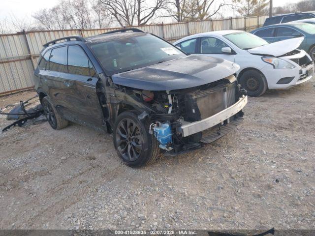  Salvage Kia Sorento