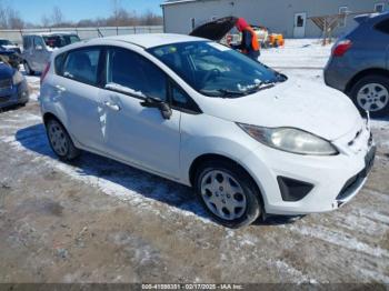  Salvage Ford Fiesta