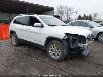  Salvage Jeep Cherokee