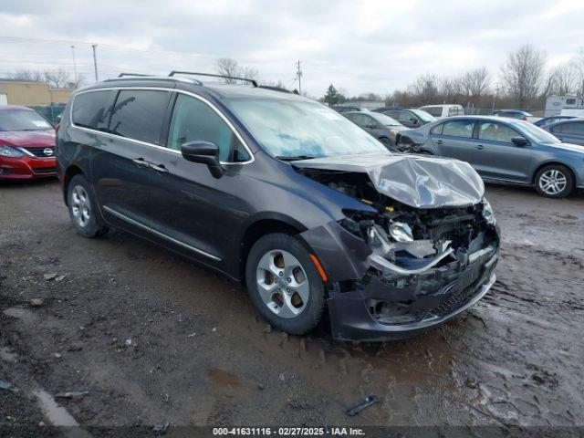  Salvage Chrysler Pacifica