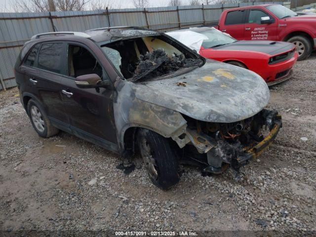  Salvage Kia Sorento