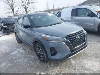  Salvage Nissan Kicks