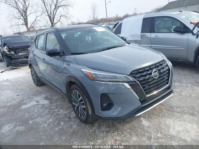  Salvage Nissan Kicks