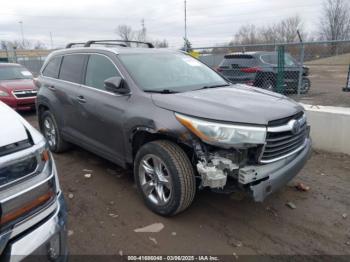  Salvage Toyota Highlander