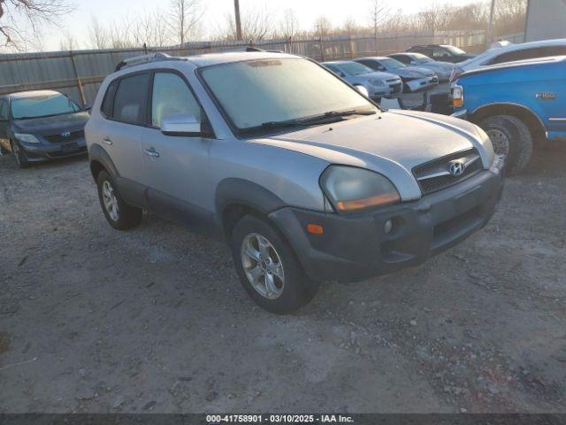  Salvage Hyundai TUCSON