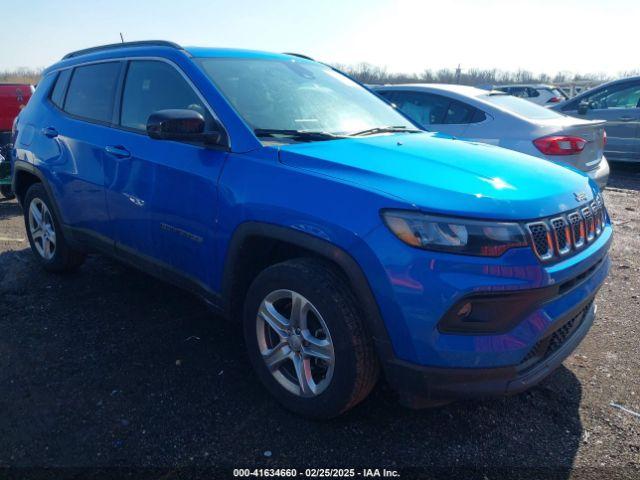  Salvage Jeep Compass