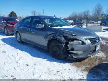  Salvage Nissan Altima