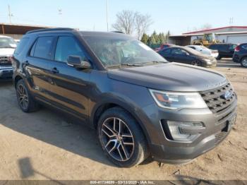  Salvage Ford Explorer