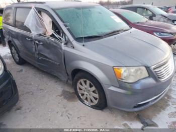  Salvage Chrysler Town & Country