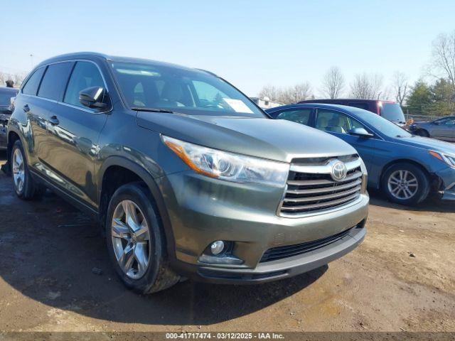  Salvage Toyota Highlander