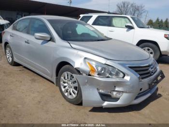  Salvage Nissan Altima