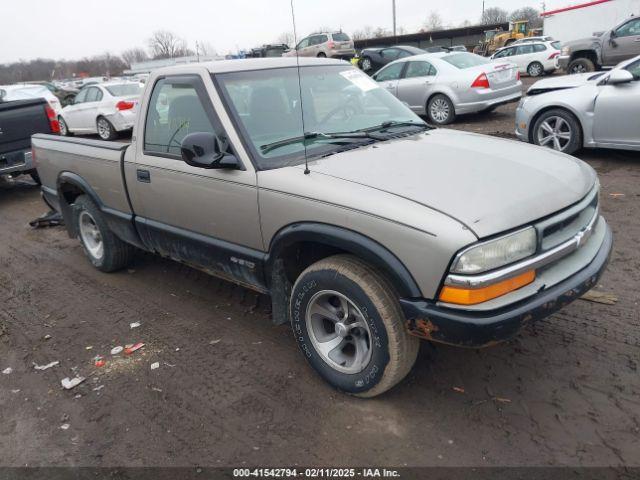  Salvage Chevrolet S-10