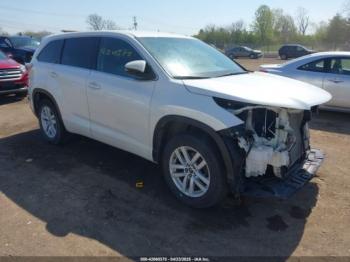  Salvage Toyota Highlander