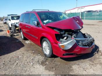  Salvage Chrysler Town & Country