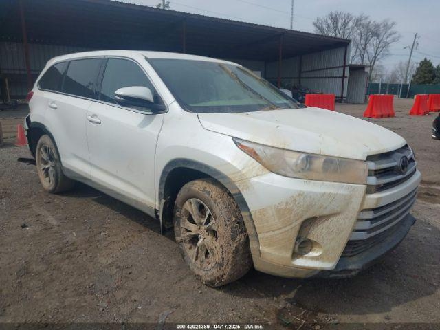  Salvage Toyota Highlander