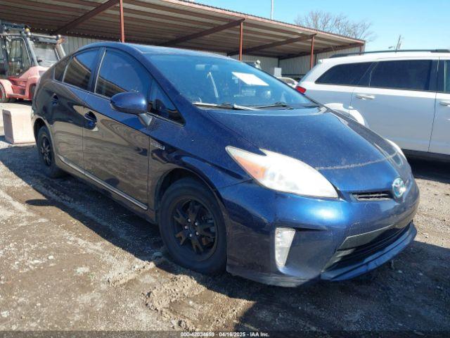  Salvage Toyota Prius