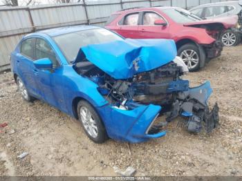  Salvage Toyota Yaris