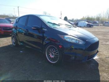  Salvage Ford Fiesta