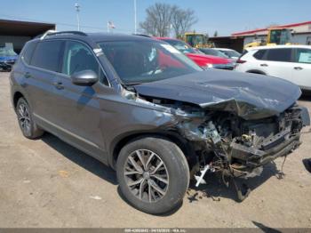  Salvage Volkswagen Tiguan