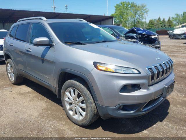  Salvage Jeep Cherokee
