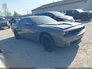  Salvage Dodge Challenger