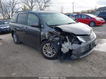  Salvage Toyota Sienna