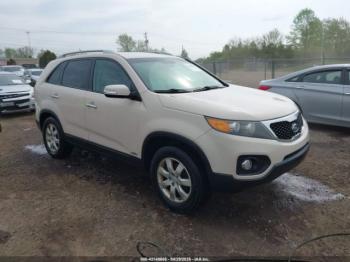  Salvage Kia Sorento