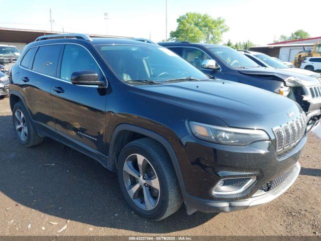  Salvage Jeep Cherokee