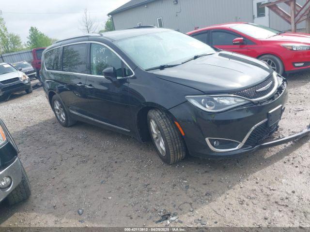  Salvage Chrysler Pacifica