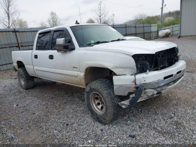 Salvage Chevrolet Silverado 2500